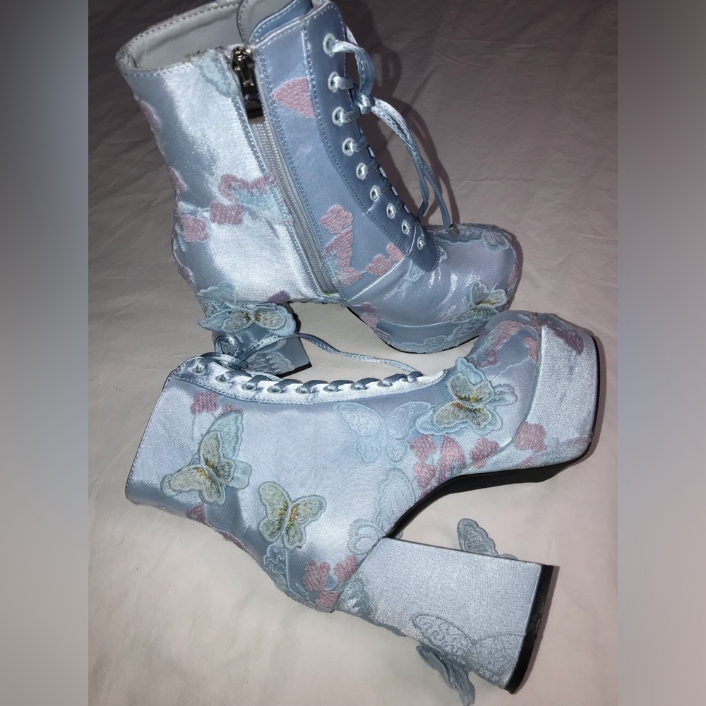 Dolls Kill Sugar Thrillz Platform Boots - Picture 14 of 14